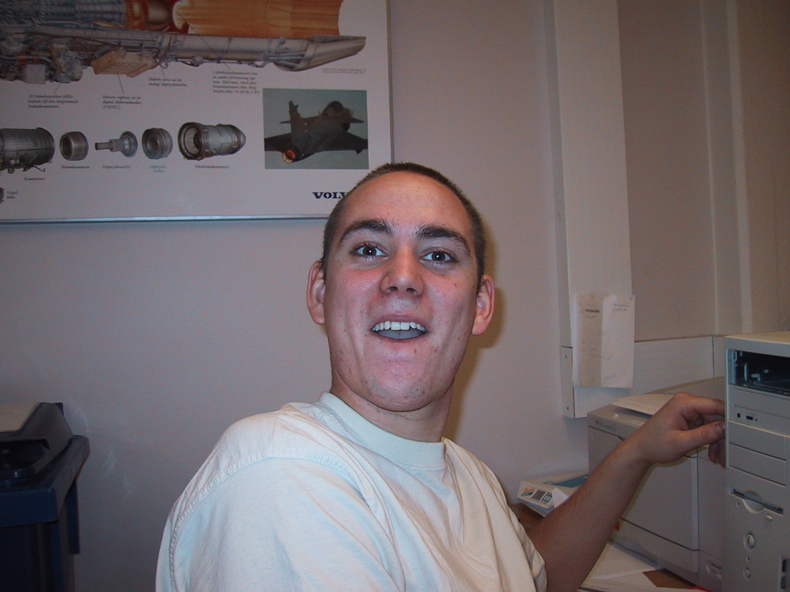 100-0008_IMG